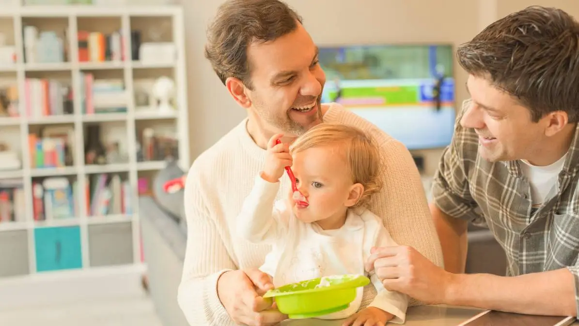 padres por gestación subrogada